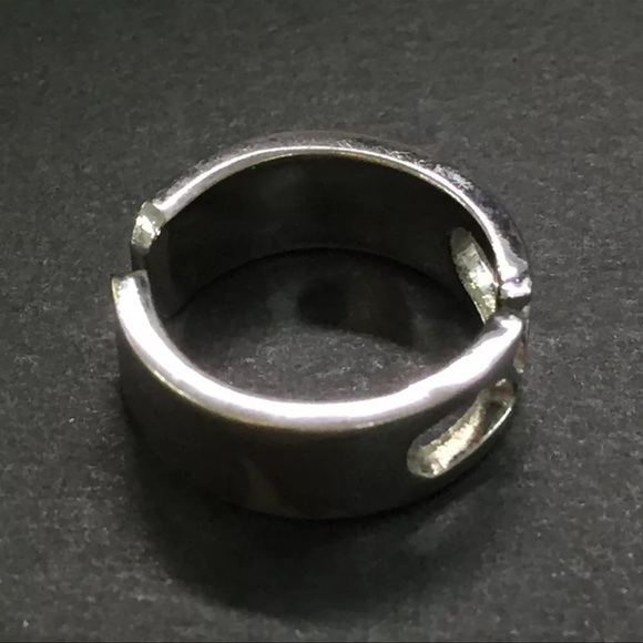 AUTH VALENTINO V Logo Ring Silver Sz 52/6 - Picture 7 of 8